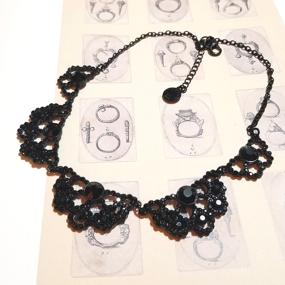 VTG Liz Claiborne Black Rhinestone Necklace - Picture 5 of 6
